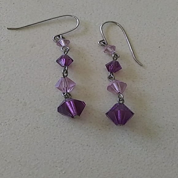 Jewelry - Purple dangle earrings
